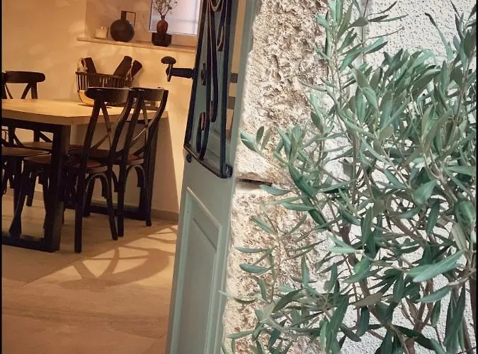 Casa Corner * 브르사르